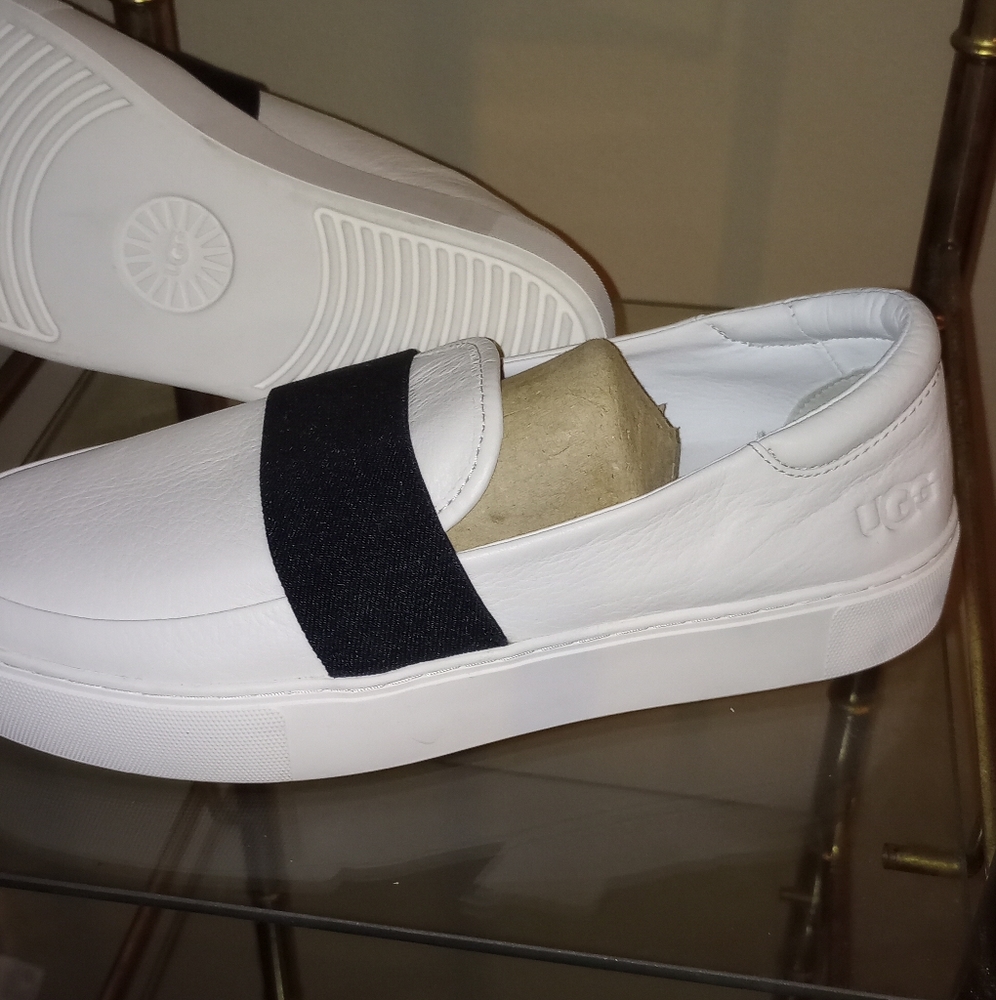 Brand new uggs women size 9 1/2